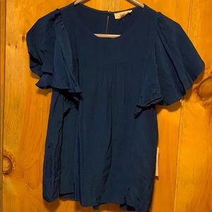 ⭐️Blue ruffle sleeve top ⭐️